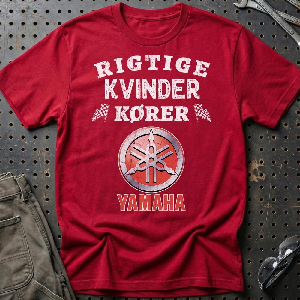 Yamaha Rigtige Kvinder Kører - Unisex T-Shirt , Bomuld-Beklædning-Yamaha-Rød-S-Garage Culture Shop- garage - man cave - merchandise