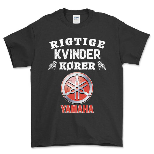 Yamaha Rigtige Kvinder Kører - Unisex T-Shirt , Bomuld-Beklædning-Yamaha-Sort-S-Forside-Garage Culture Shop- garage - man cave - merchandise