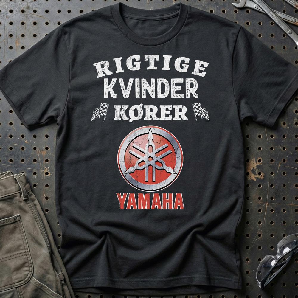 Yamaha Rigtige Kvinder Kører - Unisex T-Shirt , Bomuld-Beklædning-Yamaha-Sort-S-Garage Culture Shop- garage - man cave - merchandise