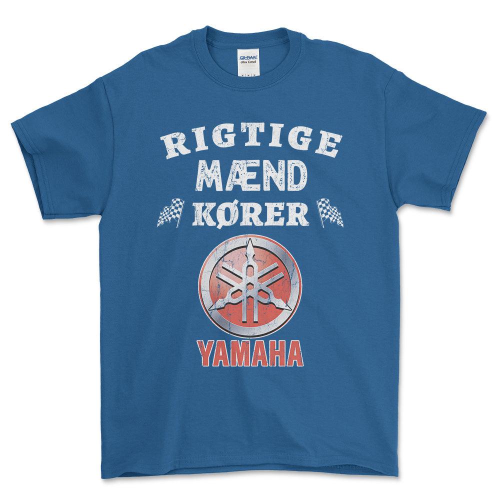 Yamaha Rigtige Mænd Kører - Unisex T-Shirt , Bomuld-Beklædning-Yamaha-Blå Royal-S-Forside-Garage Culture Shop- garage - man cave - merchandise
