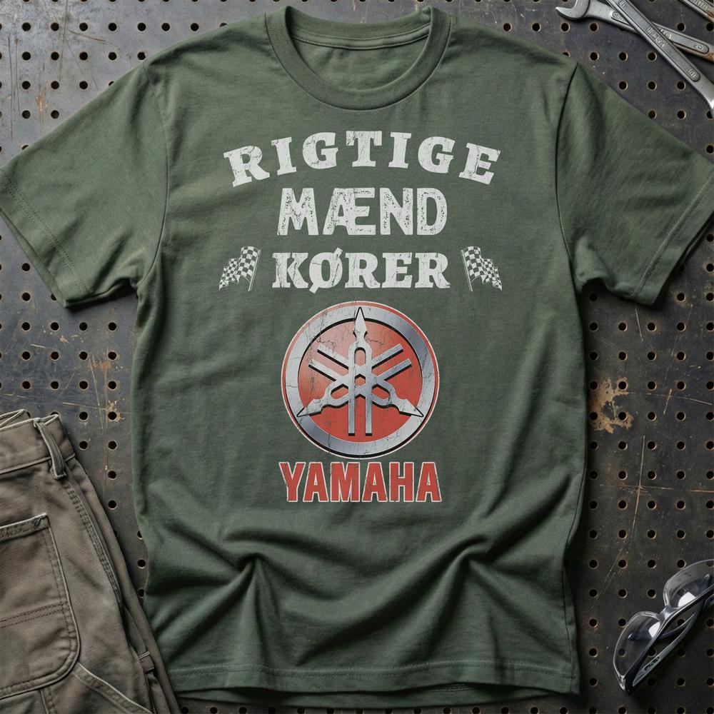 Yamaha Rigtige Mænd Kører - Unisex T-Shirt , Bomuld-Beklædning-Yamaha-Grøn Militær-S-Garage Culture Shop- garage - man cave - merchandise