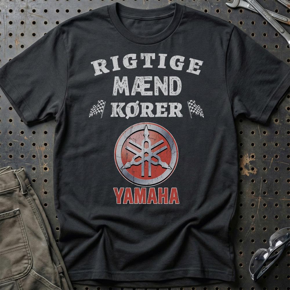 Yamaha Rigtige Mænd Kører - Unisex T-Shirt , Bomuld-Beklædning-Yamaha-Sort-S-Garage Culture Shop- garage - man cave - merchandise