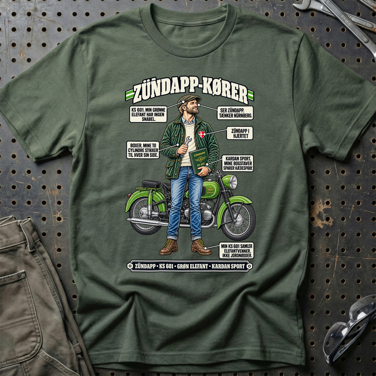 
Zündapp-Kører T-Shirt – Grøn Militær