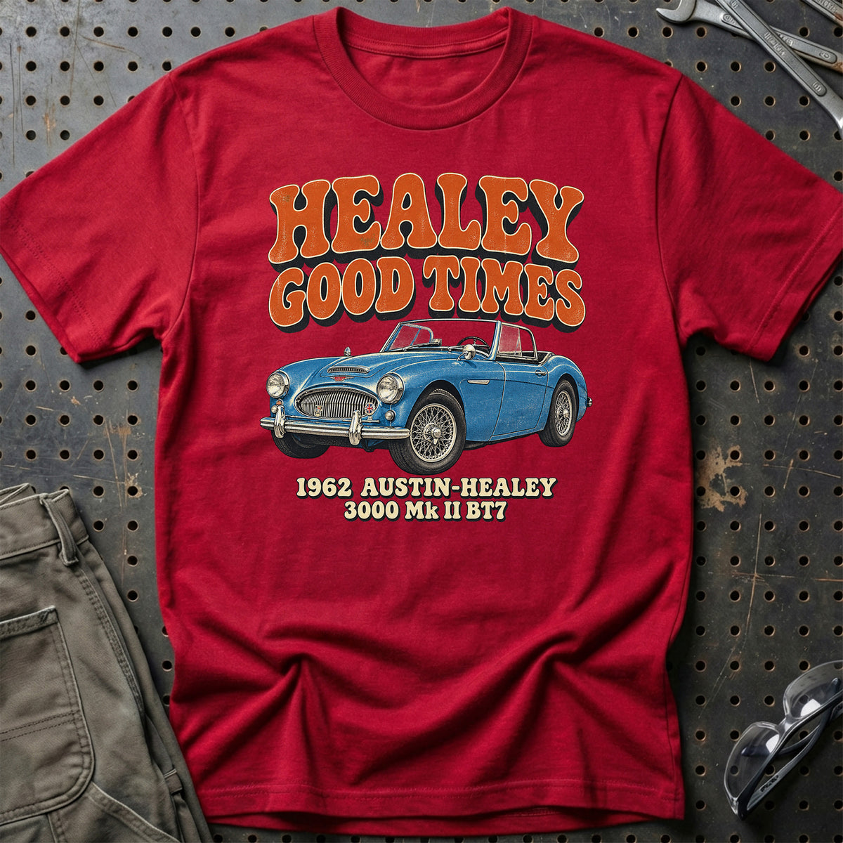 
Austin-Healey 3000 Mk II BT7 1962 – Healey Good Times T-Shirt – Rød