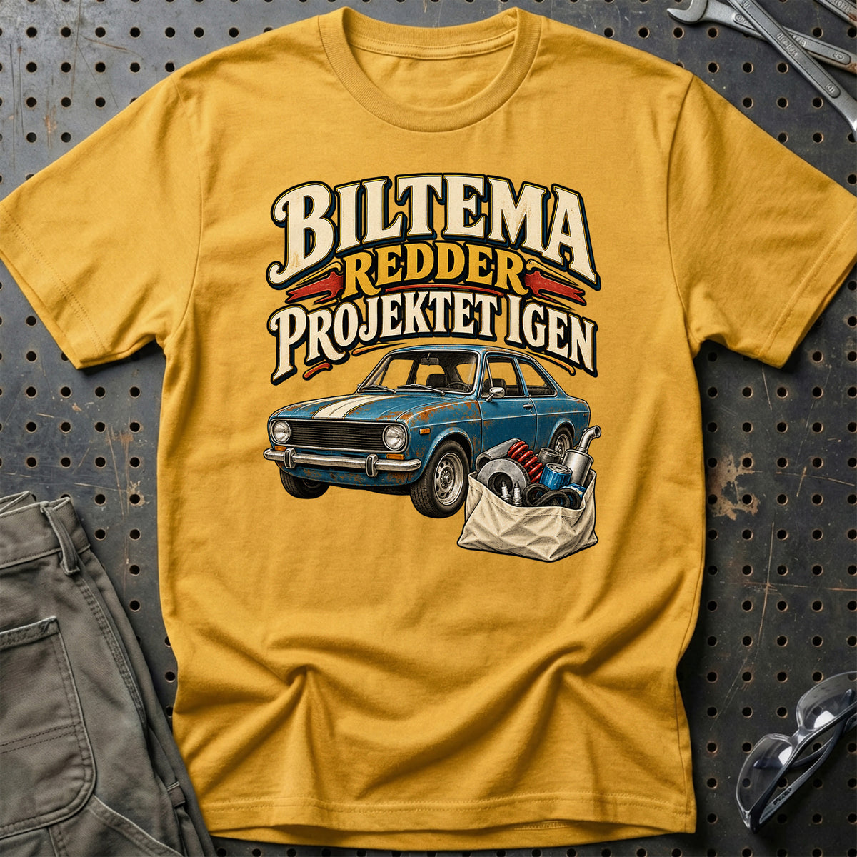 
Biltema redder projektet igen – Vintage – Unisex T-Shirt med tryk foran, farve: Guld