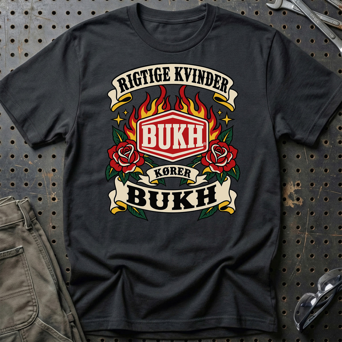Bukh Rigtige Kvinder Kører – Roser og Flammer T-Shirt – Sort