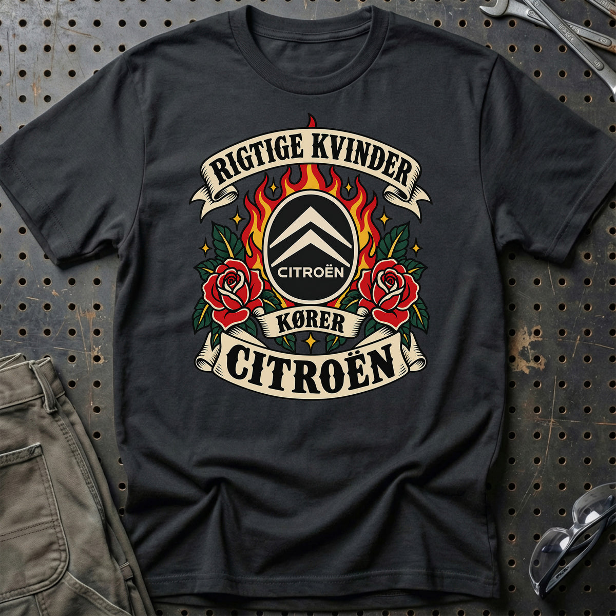Citroën Rigtige Kvinder Kører – Roser og Flammer T-Shirt – Sort