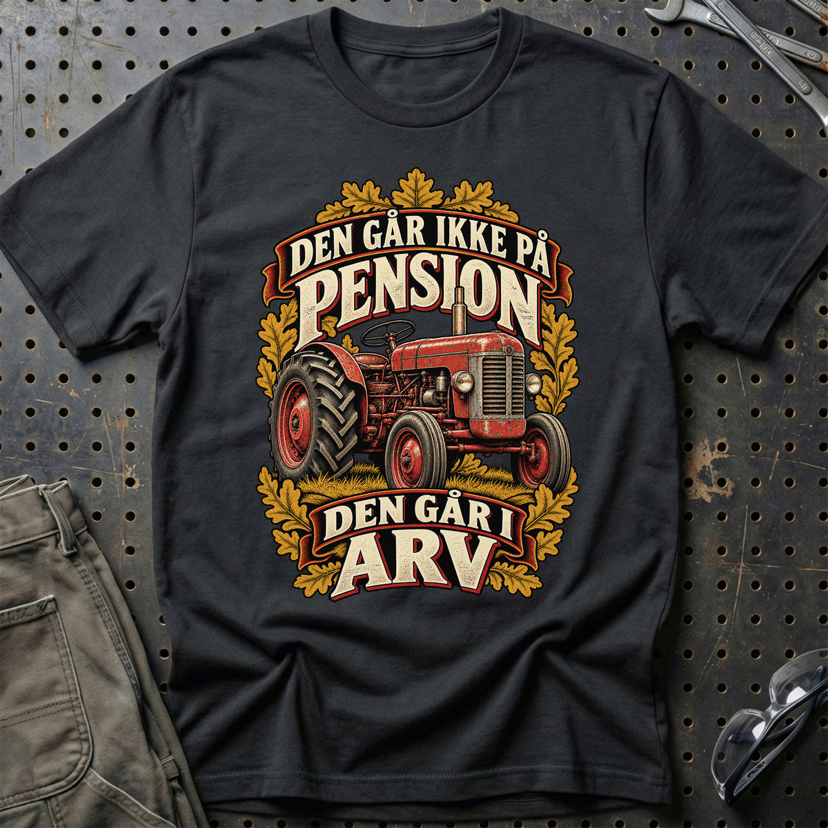 
Den går ikke på pension den går i arv – Illustration – Unisex T-Shirt – Sort