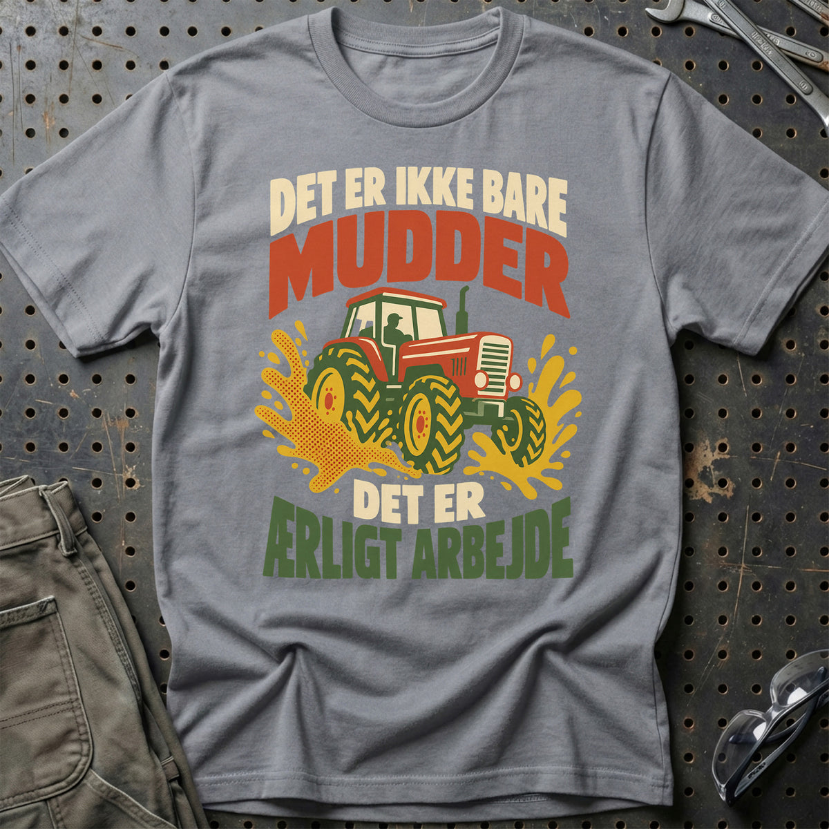 
Det er ikke bare mudder det er ærligt arbejde – Retro – Unisex T-Shirt – Grå Sport