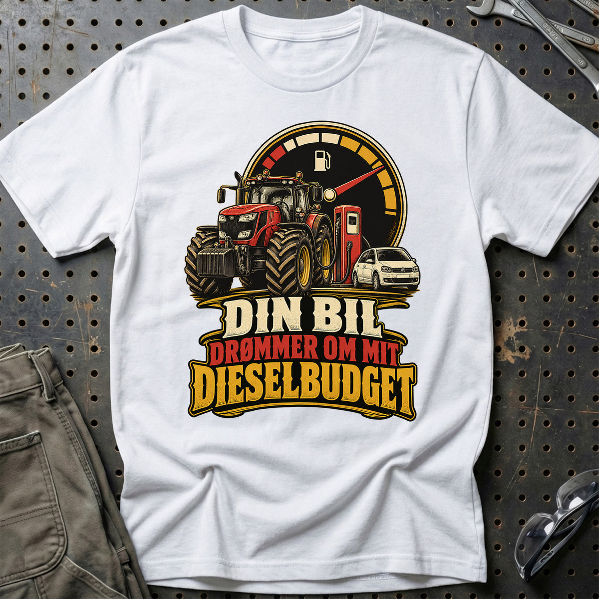 
Din bil drømmer om mit dieselbudget – Illustration – Unisex T-Shirt – Hvid