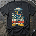 
Drømte om frihed fik regn og ondt i ryggen – Retro – Unisex T-Shirt – Sort