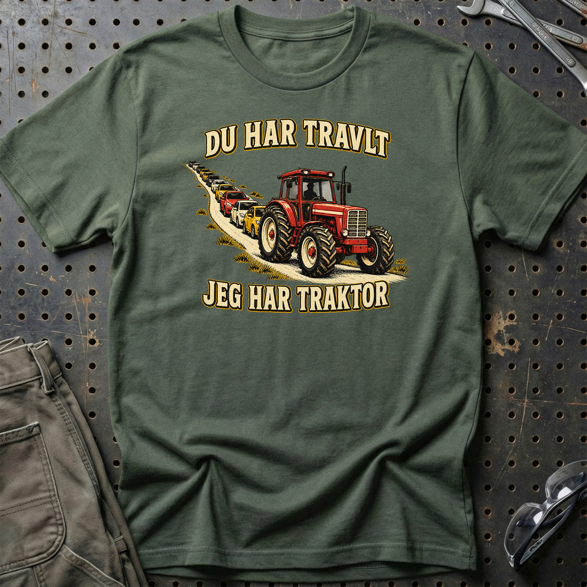 
Du har travlt jeg har traktor – Illustration – Unisex T-Shirt – Grøn Militær
