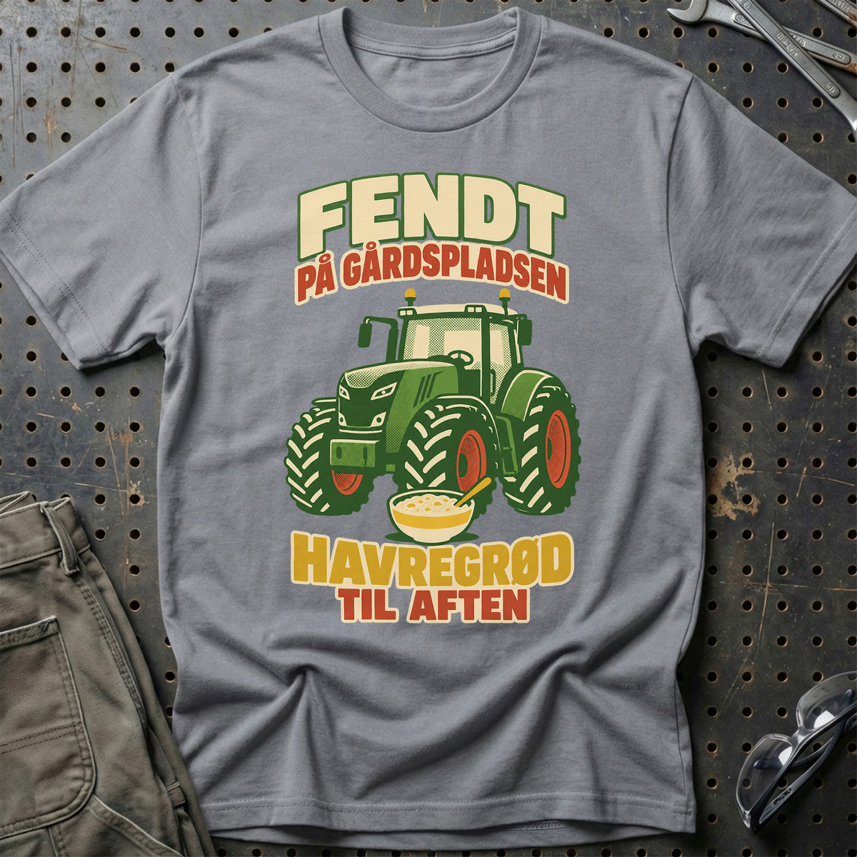 
Fendt på gårdspladsen havregrød til aften – Retro – Unisex T-Shirt – Grå Sport