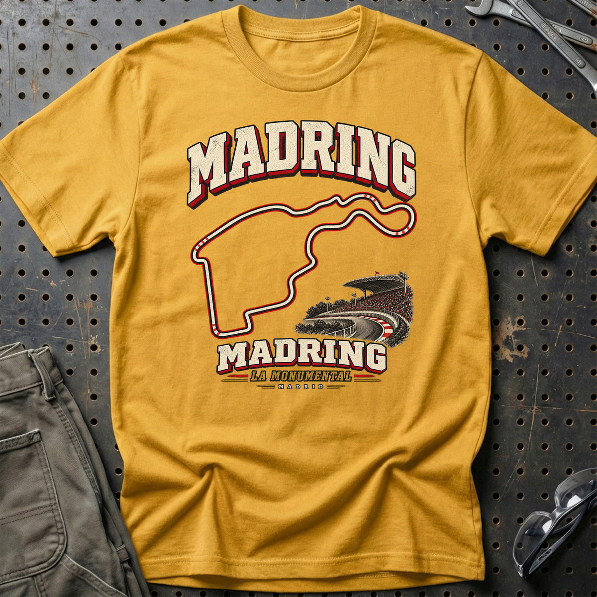 
Formula 1 Madring – La Monumental Unisex T-Shirt – Guld