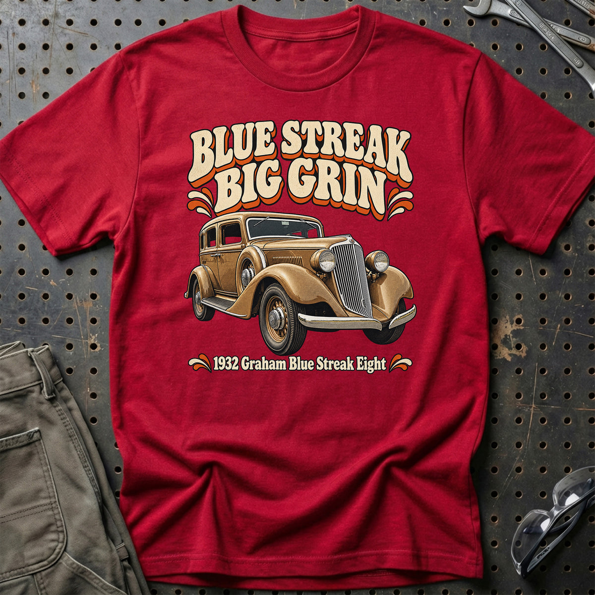 
Graham Blue Streak Eight 1932 – Blue Streak Big Grin T-Shirt – Rød