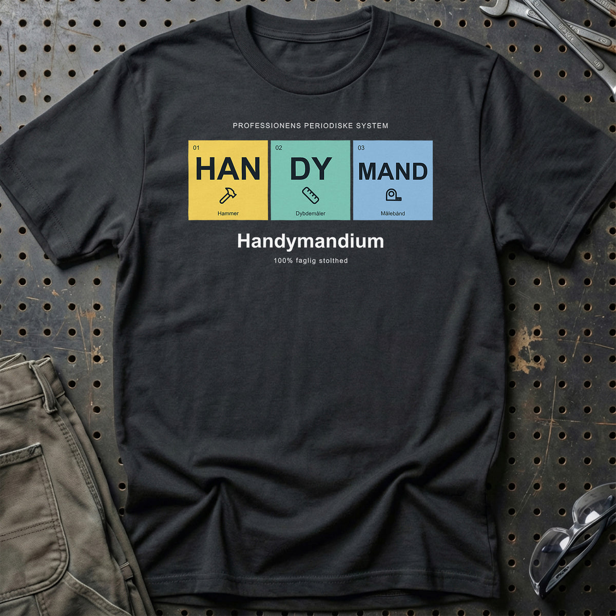 
Handymand – Handymandium – Unisex T-Shirt med tryk foran, farve: Sort