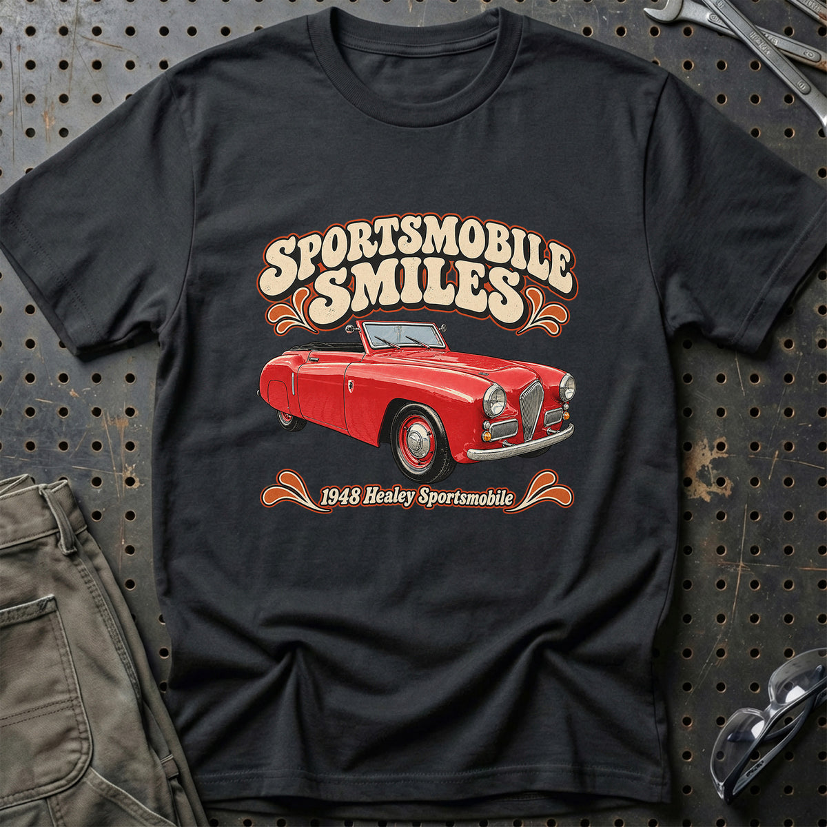 
Healey Sportsmobile 1948 – Sportsmobile Smiles T-Shirt – Sort