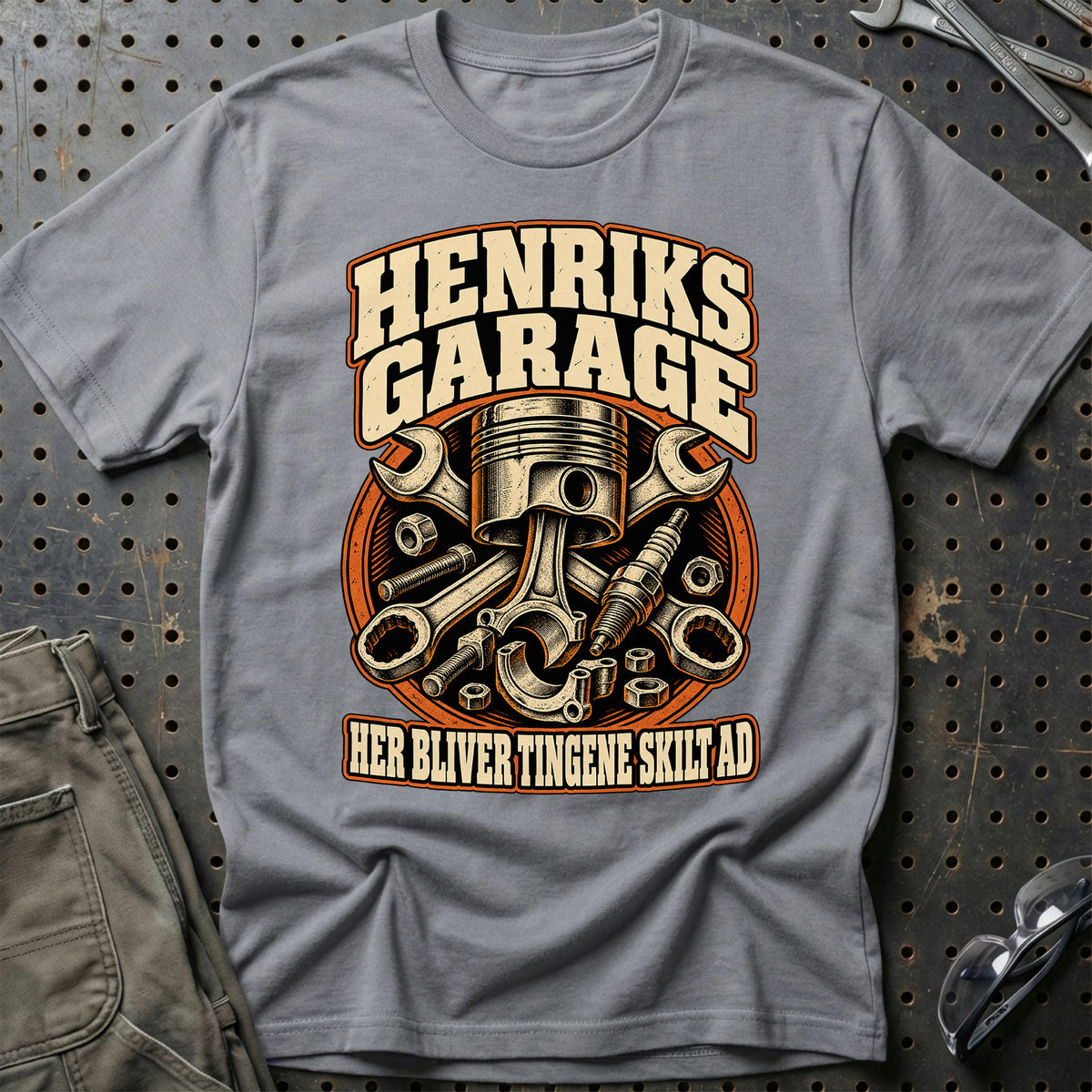 Henriks garage – Her bliver tingene skilt ad T-Shirt – Grå Sport