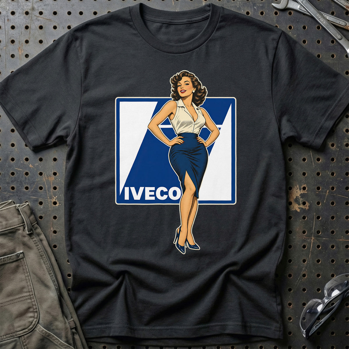 Iveco Retro Pinup T-Shirt – Sort