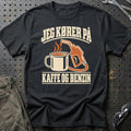 Jeg kører på kaffe og benzin T-Shirt – Sort
