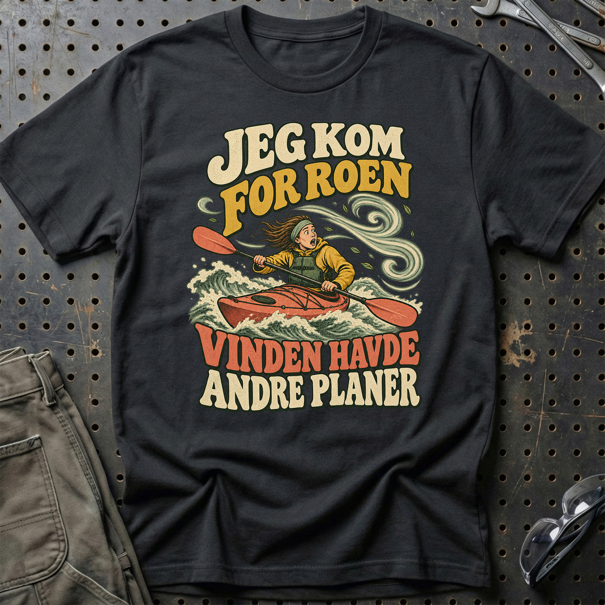 
Kajakroer – Jeg kom for roen vinden havde andre planer – Unisex T-Shirt med tryk foran, farve: Sort