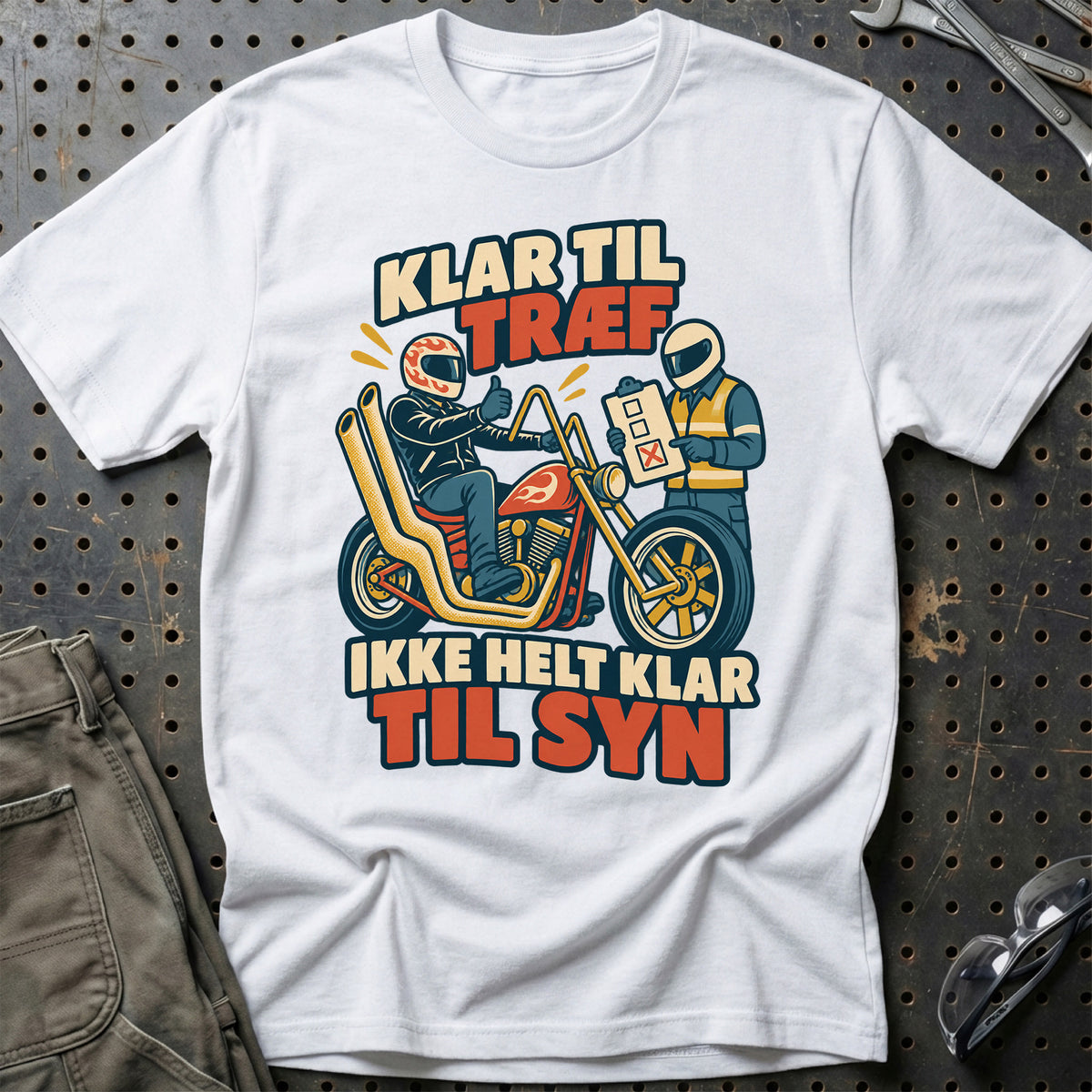 
Klar til træf ikke helt klar til syn – Retro – Unisex T-Shirt – Hvid