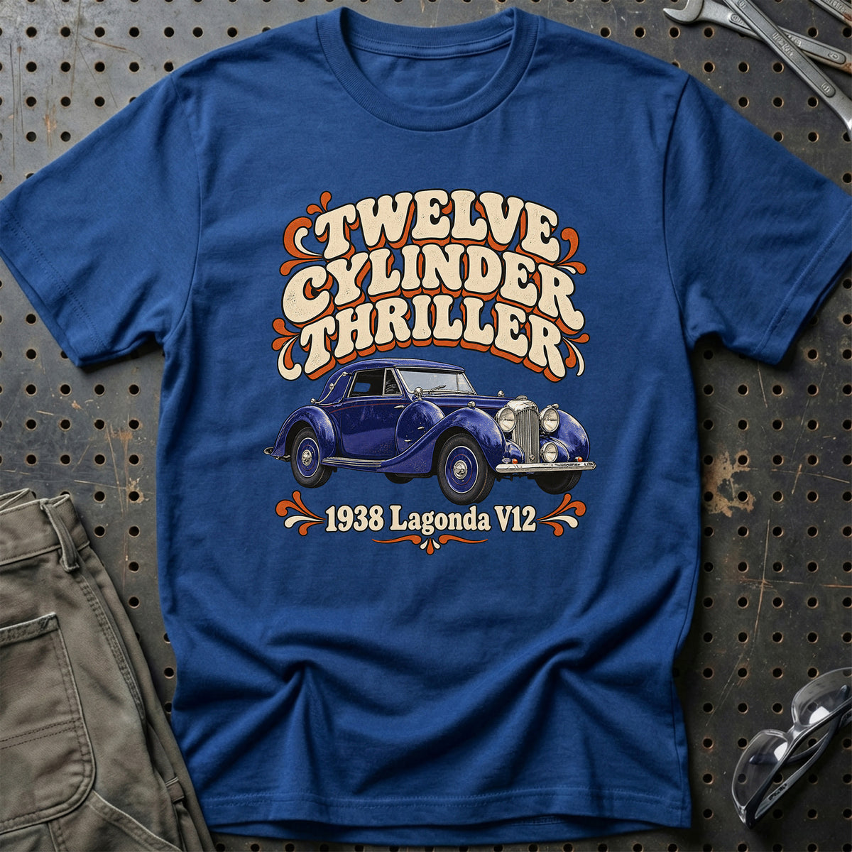 
Lagonda V12 1938 – Twelve Cylinder Thriller T-Shirt – Blå Royal
