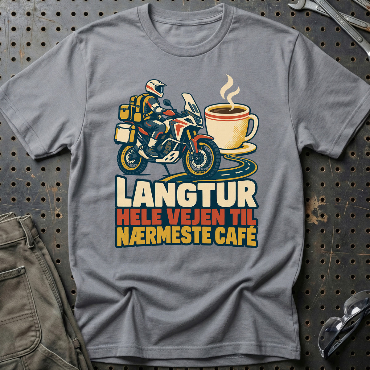 
Langtur hele vejen til nærmeste café – Retro – Unisex T-Shirt – Grå Sport