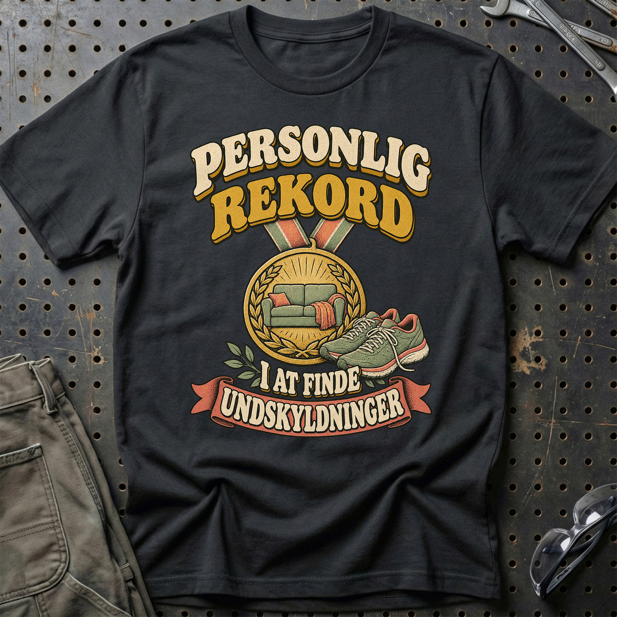 
Løber – Personlig rekord i at finde undskyldninger – Unisex T-Shirt med tryk foran, farve: Sort