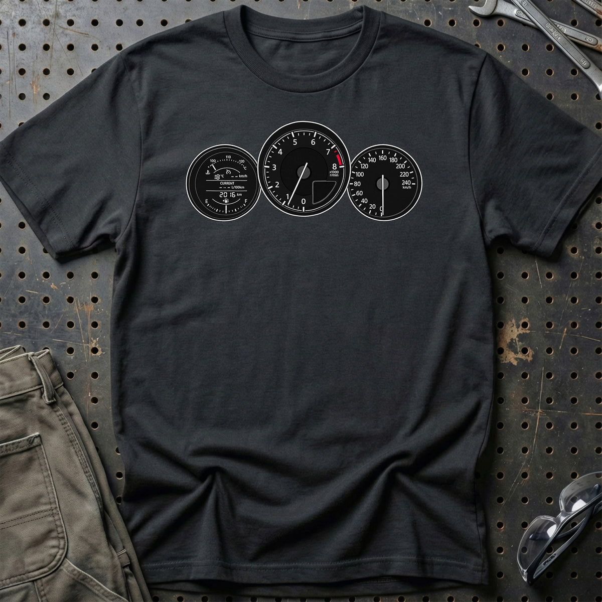 
Mazda MX-5 ND 1.5 2016 – Instrumentbræt – Unisex T-Shirt med tryk foran, farve: Sort