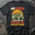 
Min barndom lugtede af diesel og nyslået græs – Retro – Unisex T-Shirt – Sort