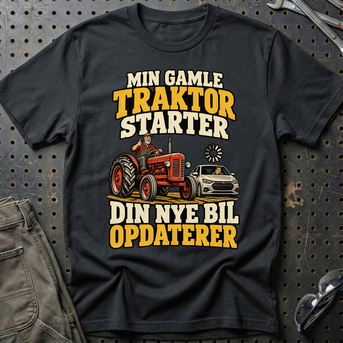
Min gamle traktor starter din nye bil opdaterer – Illustration – Unisex T-Shirt – Sort