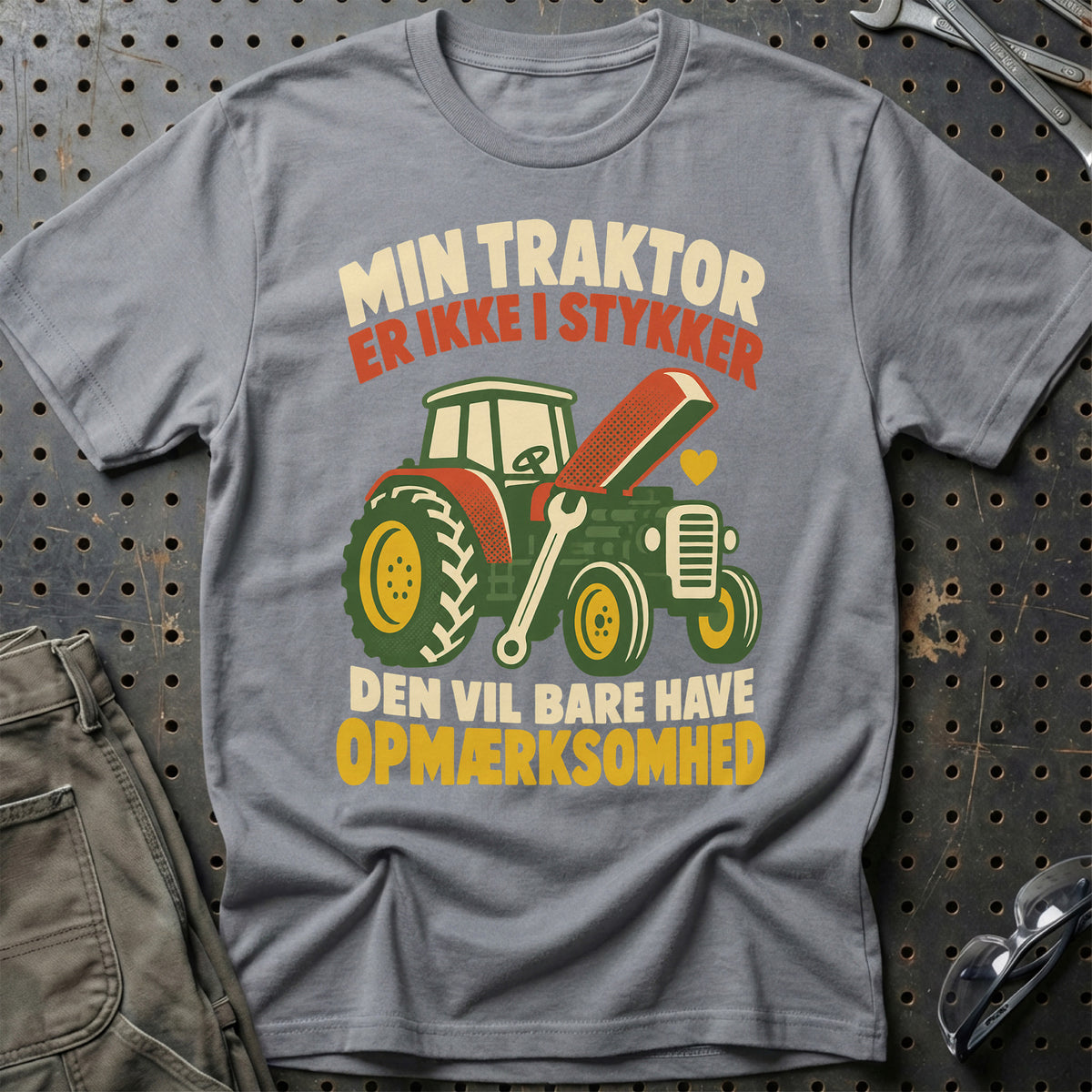 
Min traktor er ikke i stykker den vil bare have opmærksomhed – Retro – Unisex T-Shirt – Grå Sport