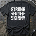 Privat Lea Vincentsen – Strong Not Skinny T-Shirt – Sort