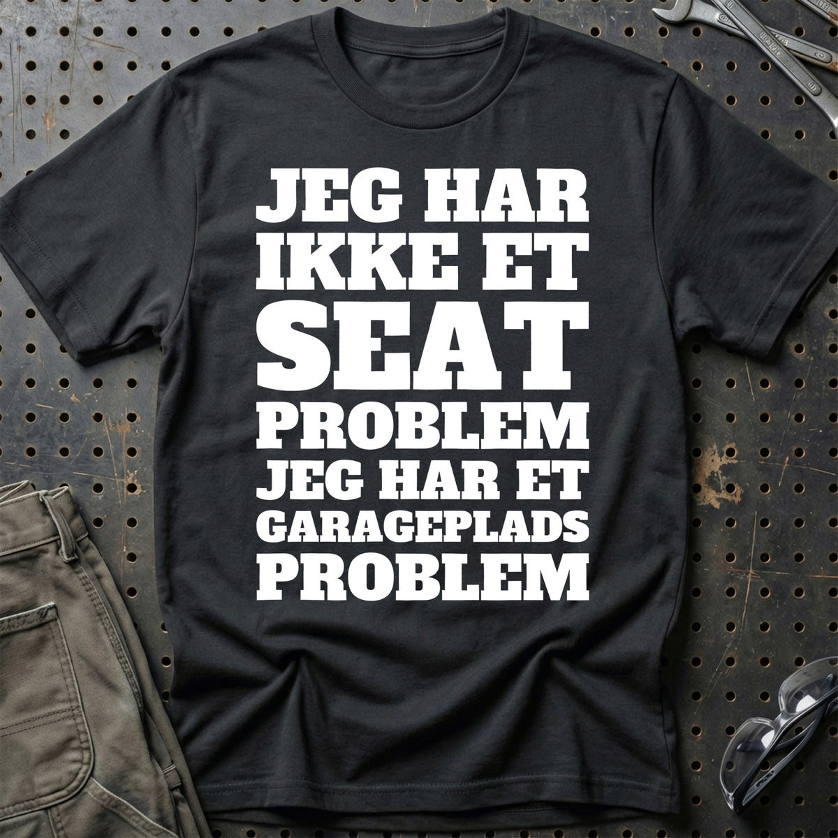 SEAT – Jeg har et garageplads problem T-Shirt – Sort