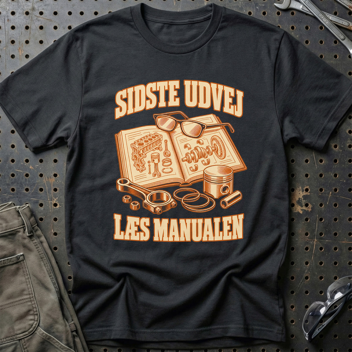 Sidste udvej – Læs manualen T-Shirt – Sort