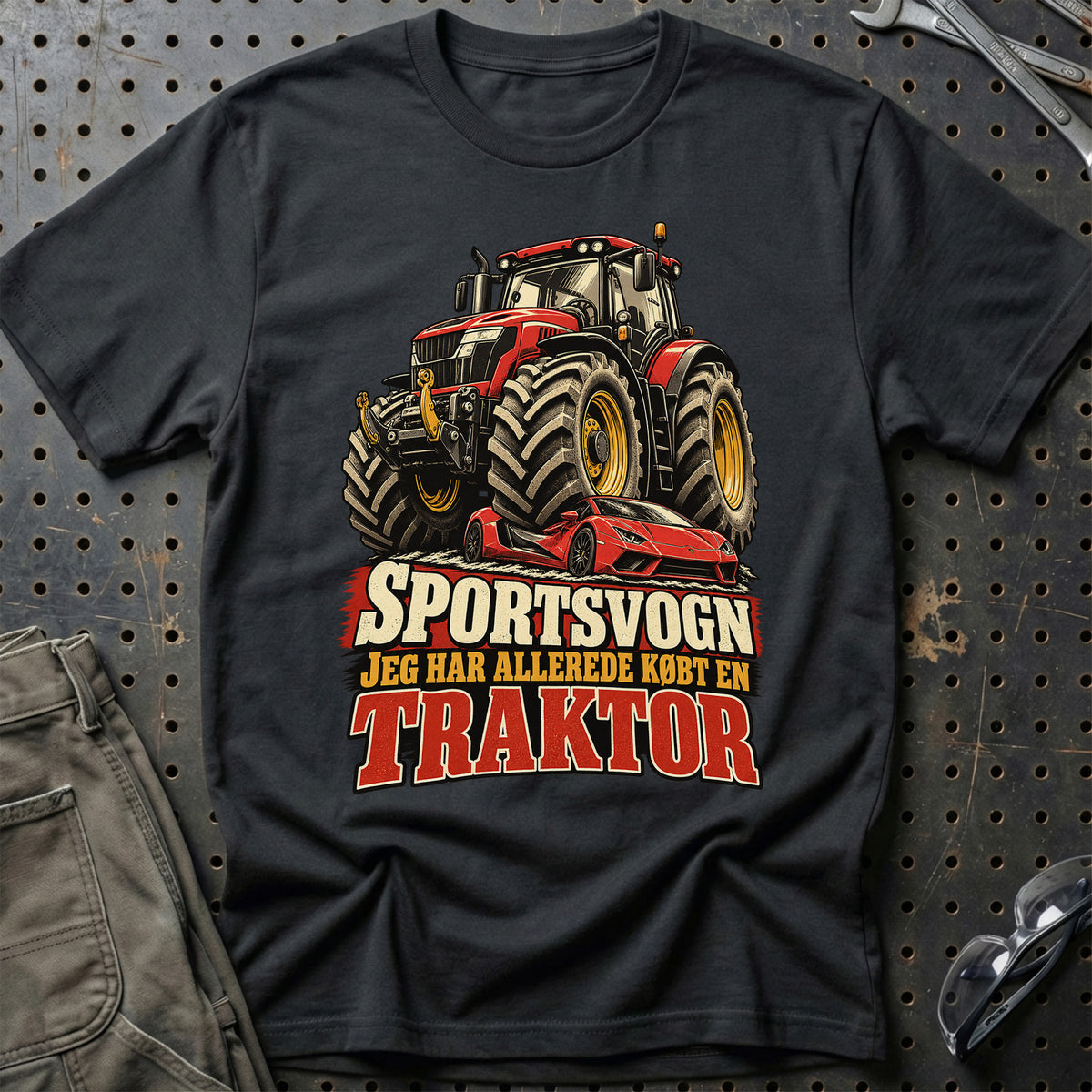 
Sportsvogn jeg har allerede købt en traktor – Illustration – Unisex T-Shirt – Sort