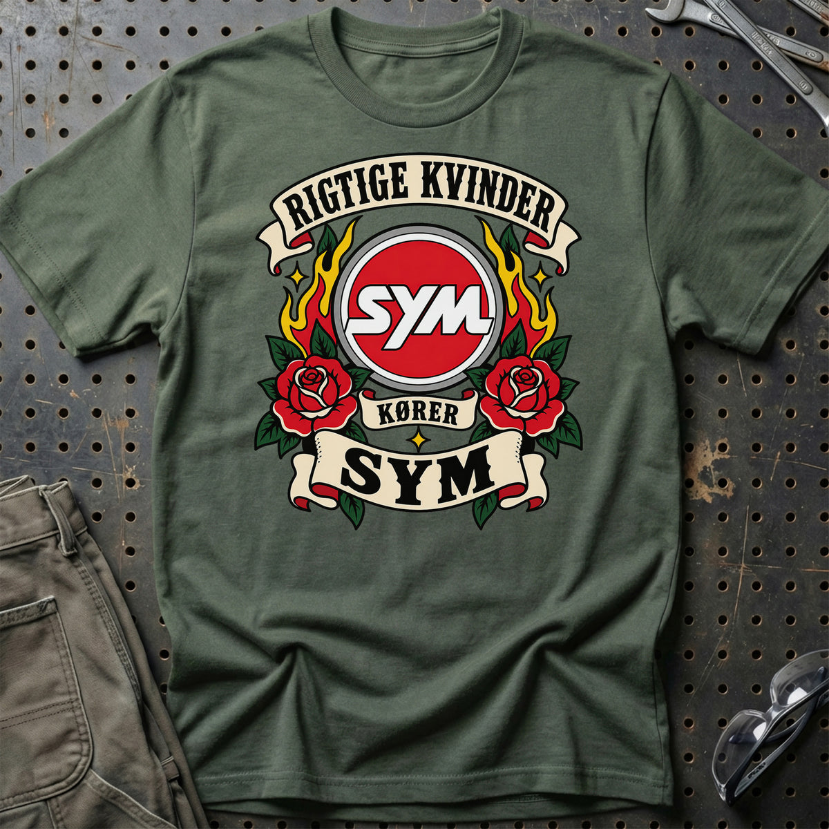 SYM Rigtige Kvinder Kører – Roser og Flammer T-Shirt – Grøn Militær