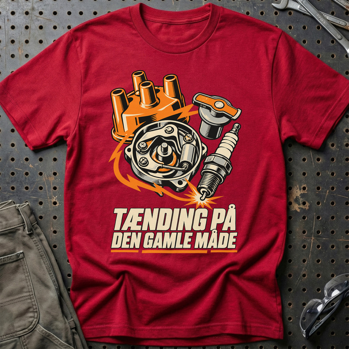 
Tænding på den gamle måde – Unisex T-Shirt – Rød
