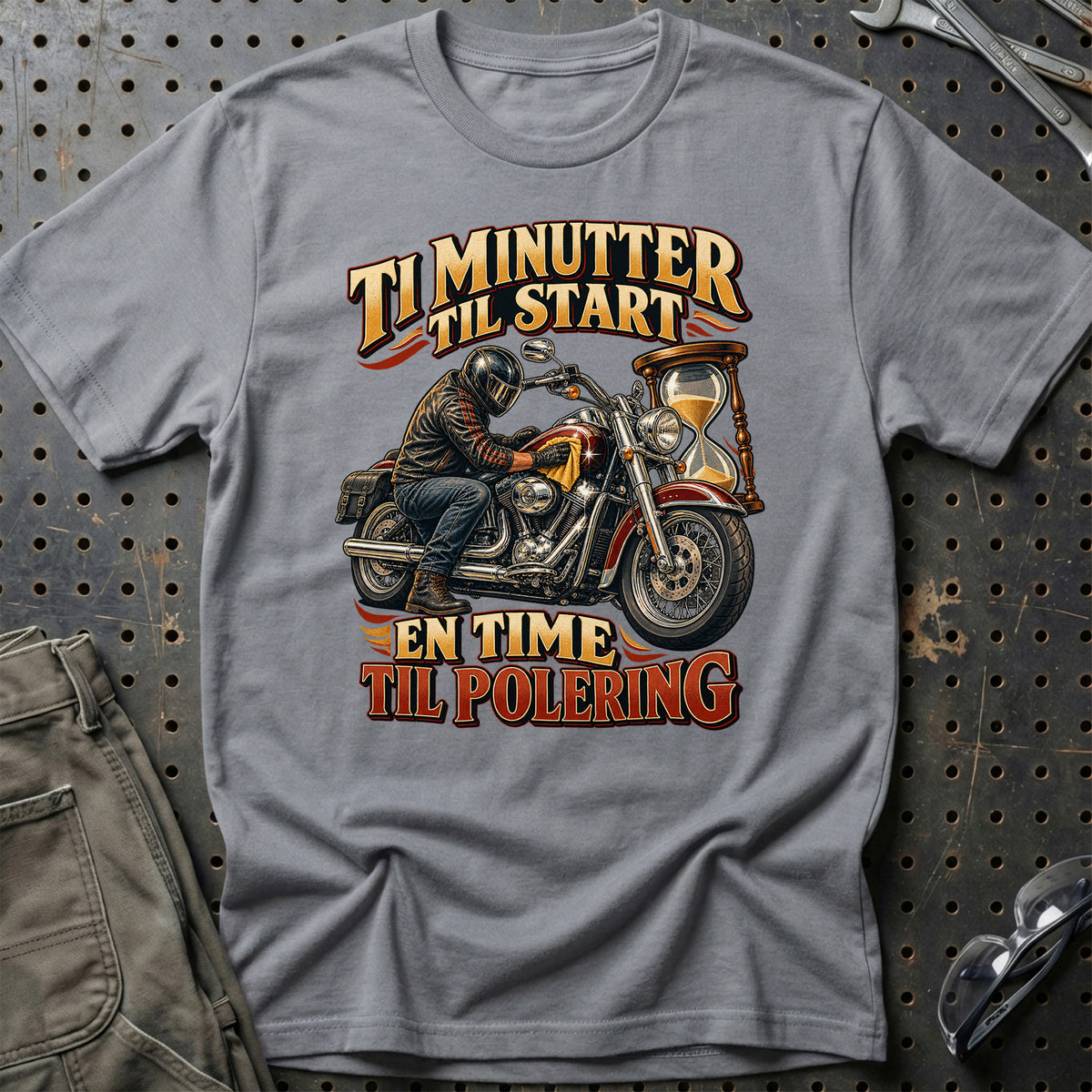 
Ti minutter til start en time til polering – Illustration – Unisex T-Shirt – Grå Sport