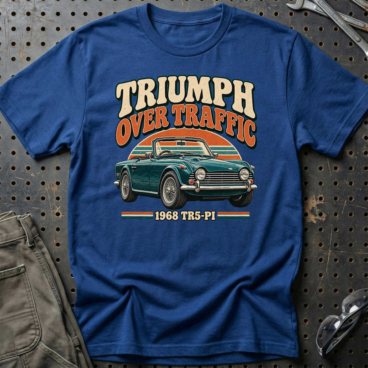 
Triumph TR5-PI 1968 – Triumph Over Traffic T-Shirt – Blå Royal
