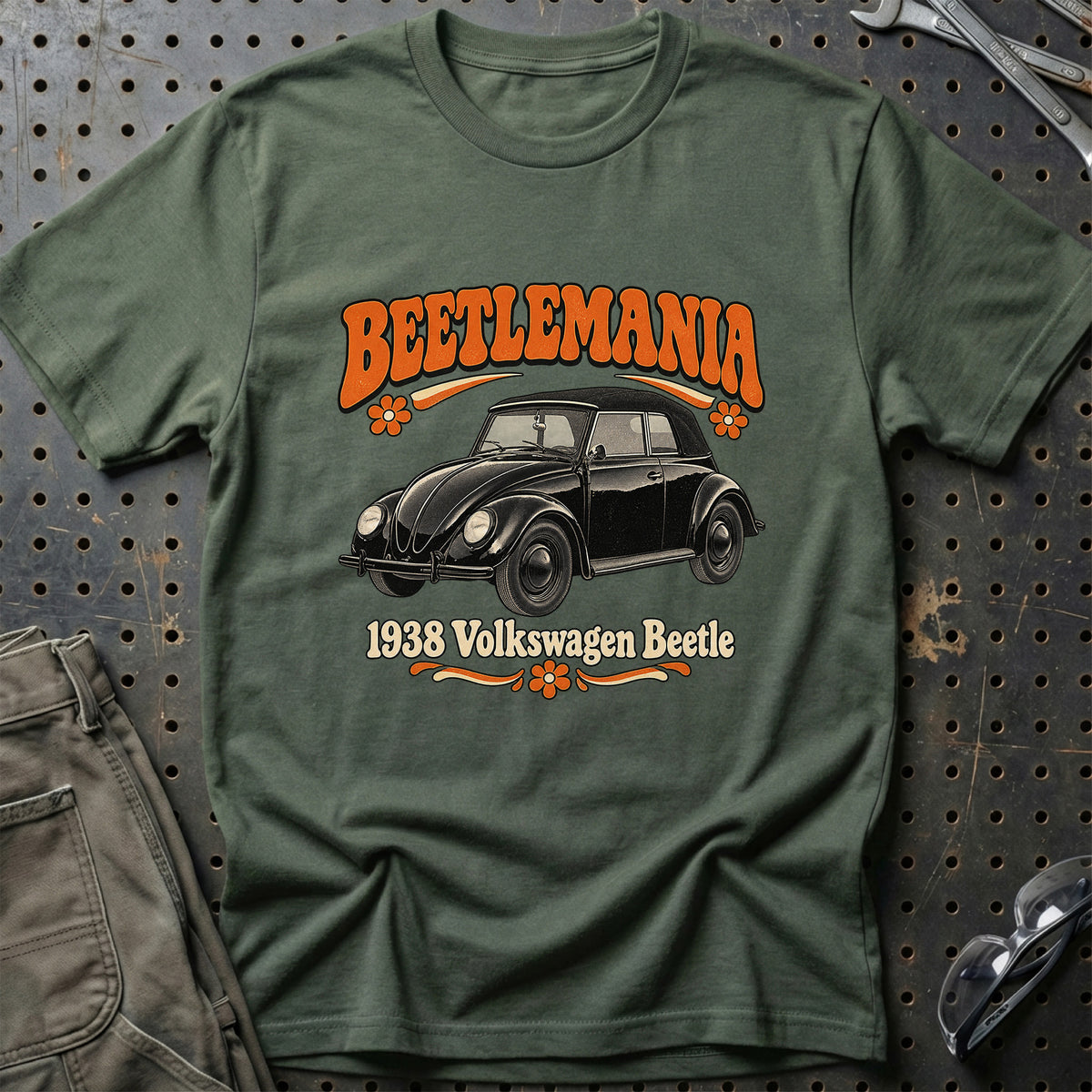 
Volkswagen Beetle 1938 – Beetlemania T-Shirt – Grøn Militær