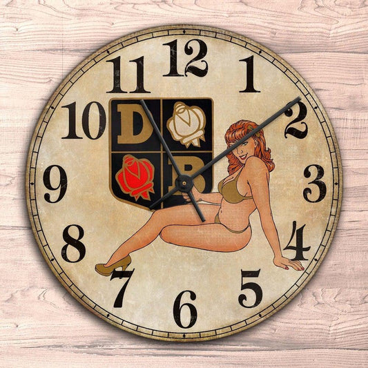David Brown Pin-Up Vintage Vægur Rundt-Clock-David Brown-Garage Culture Shop- garage - man cave - merchandise