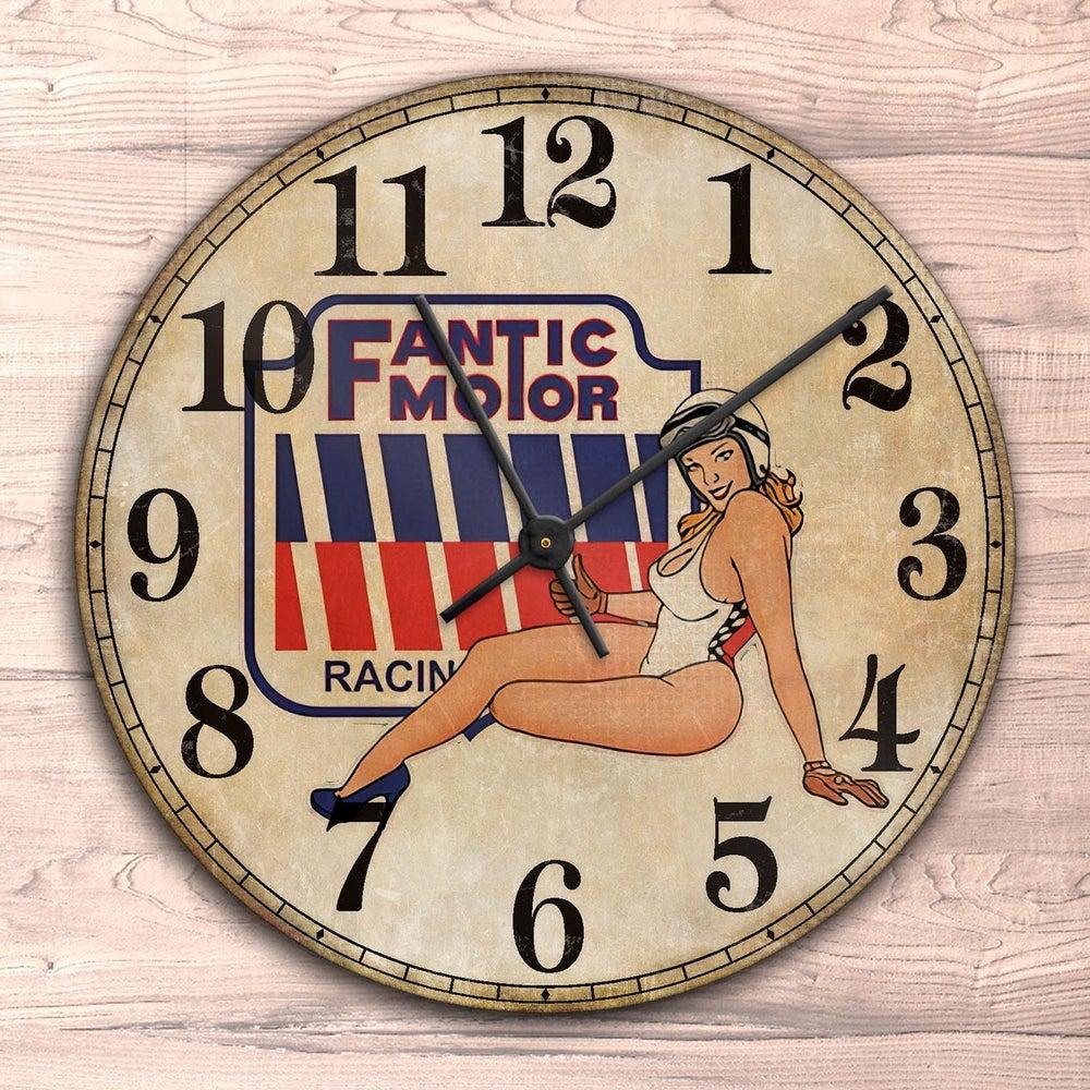 Fantic Pin-Up Vintage Vægur Rundt-Clock-Fantic-Garage Culture Shop- garage - man cave - merchandise