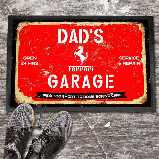 Ferrari Dads Garage Dørmåtte-Dørmåtte-Ferrari-Garage Culture Shop- garage - man cave - merchandise