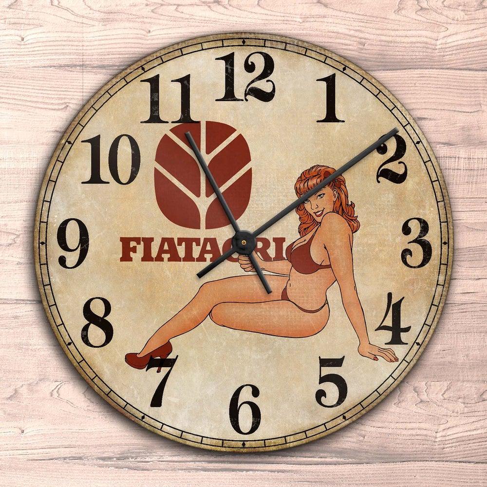 Fiatagri Pin-Up Vintage Vægur Rundt-Clock-Fiatagri-Garage Culture Shop- garage - man cave - merchandise