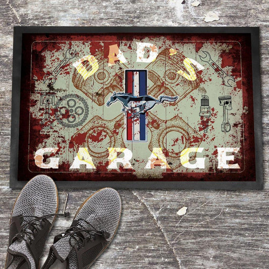 Ford Mustang Dads Garage Vintage Dørmåtte-Dørmåtte-Ford-Garage Culture Shop- garage - man cave - merchandise