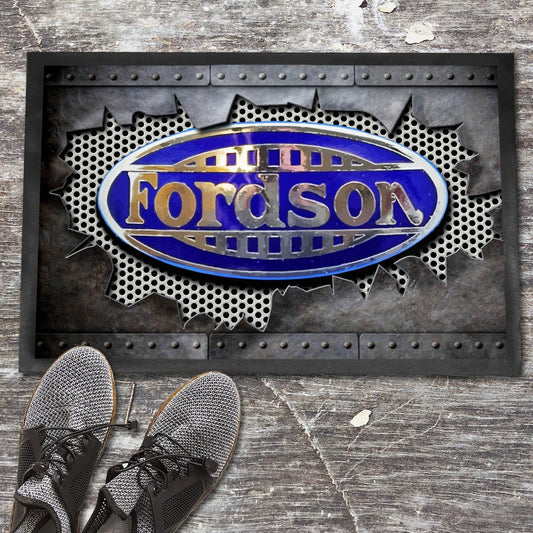 Fordson Tractor Ripped Dørmåtte-Dørmåtte-Fordson-Garage Culture Shop- garage - man cave - merchandise