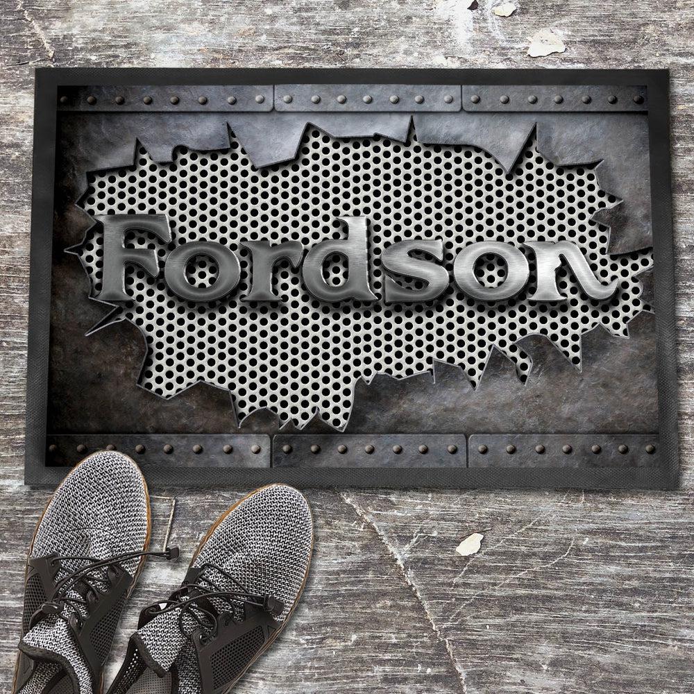 Fordson Tractor Ripped Dørmåtte-Dørmåtte-Fordson-Garage Culture Shop- garage - man cave - merchandise
