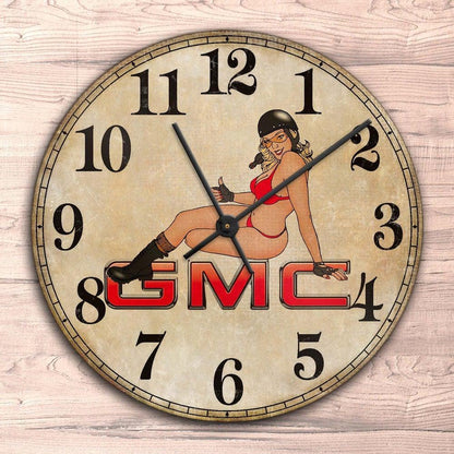 GMC Pin-Up Vintage Vægur Rundt-Clock-GMC-Garage Culture Shop- garage - man cave - merchandise
